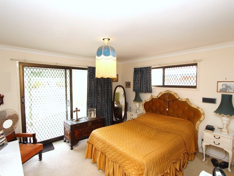 84 Oxley Drive, Paradise Point QLD 4216