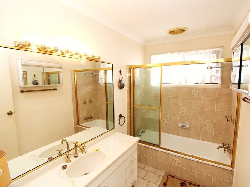 84 Oxley Drive, Paradise Point QLD 4216