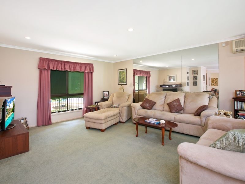 51 Matthew Flinders Drive, Paradise Point QLD 4216