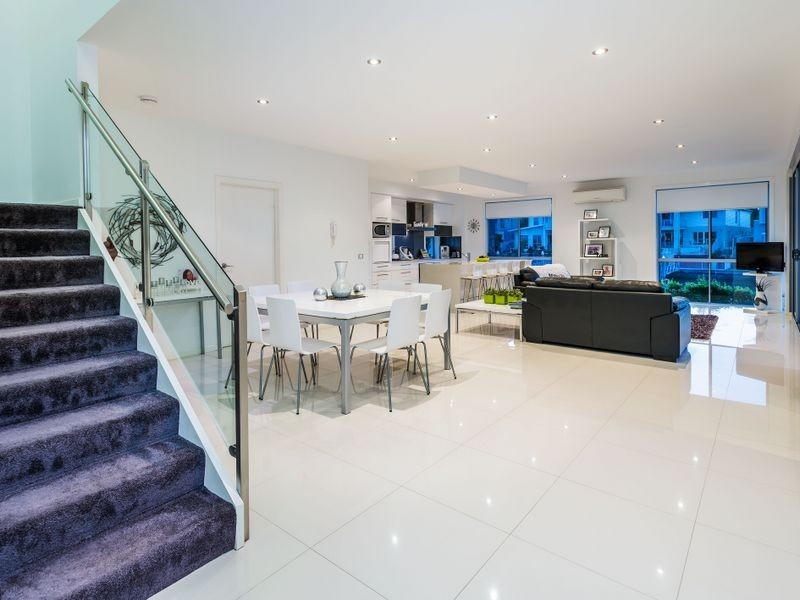 17 North Quay Drive, Biggera Waters QLD 4216