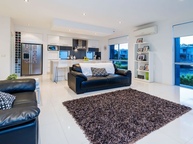 17 North Quay Drive, Biggera Waters QLD 4216