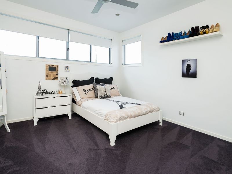 17 North Quay Drive, Biggera Waters QLD 4216