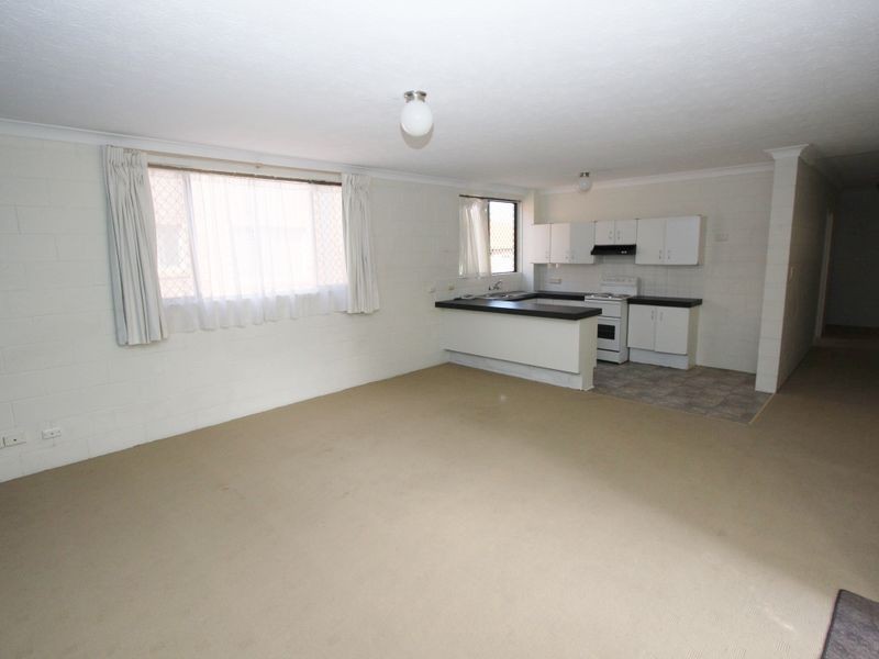 2/151 High Street, Southport QLD 4215