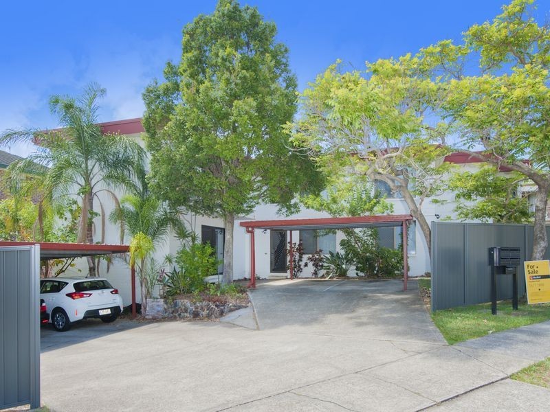 2/151 High Street, Southport QLD 4215
