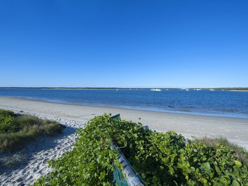 2/151 High Street, Southport QLD 4215