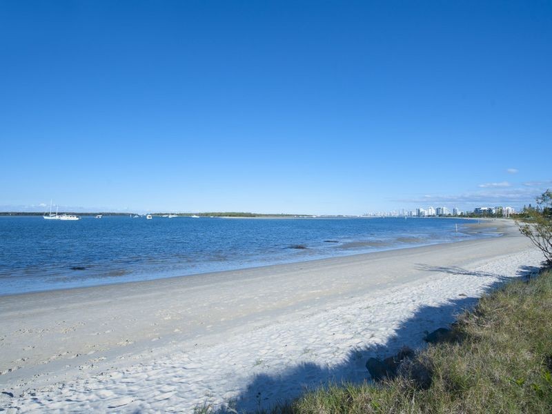 2/151 High Street, Southport QLD 4215