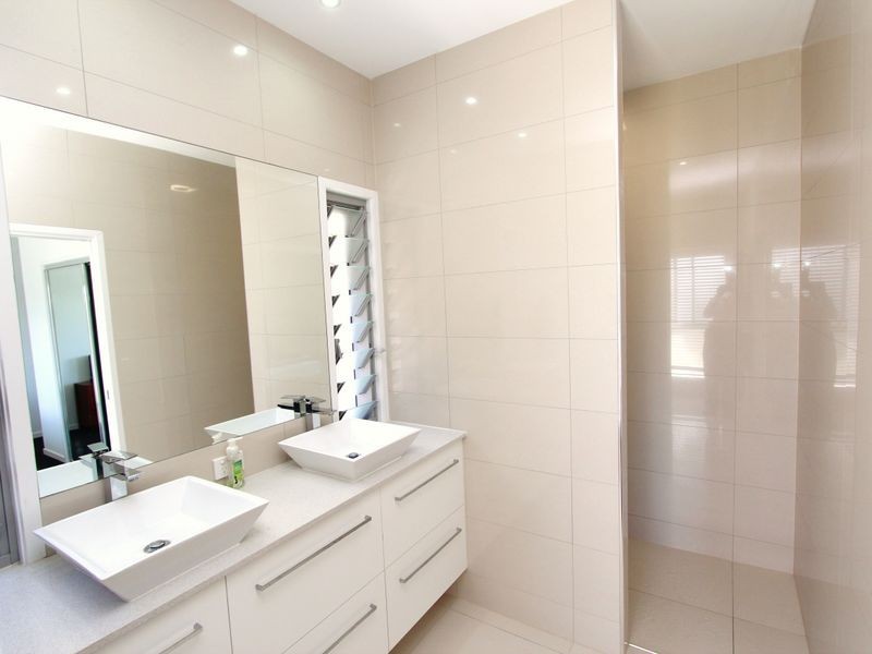 243 Morala Avenue, Runaway Bay QLD 4216