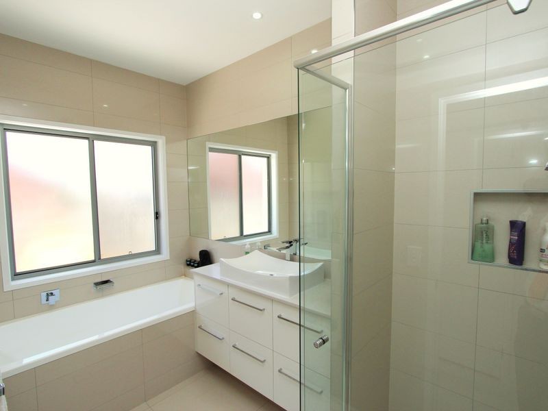 243 Morala Avenue, Runaway Bay QLD 4216