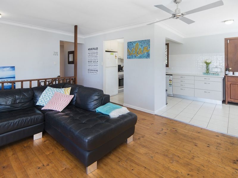 51 Jacaranda Avenue, Hollywell QLD 4216