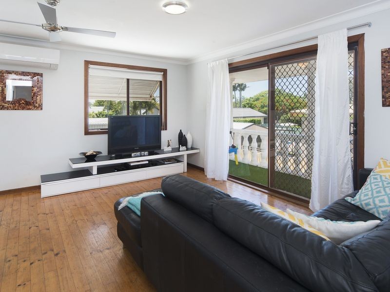 51 Jacaranda Avenue, Hollywell QLD 4216