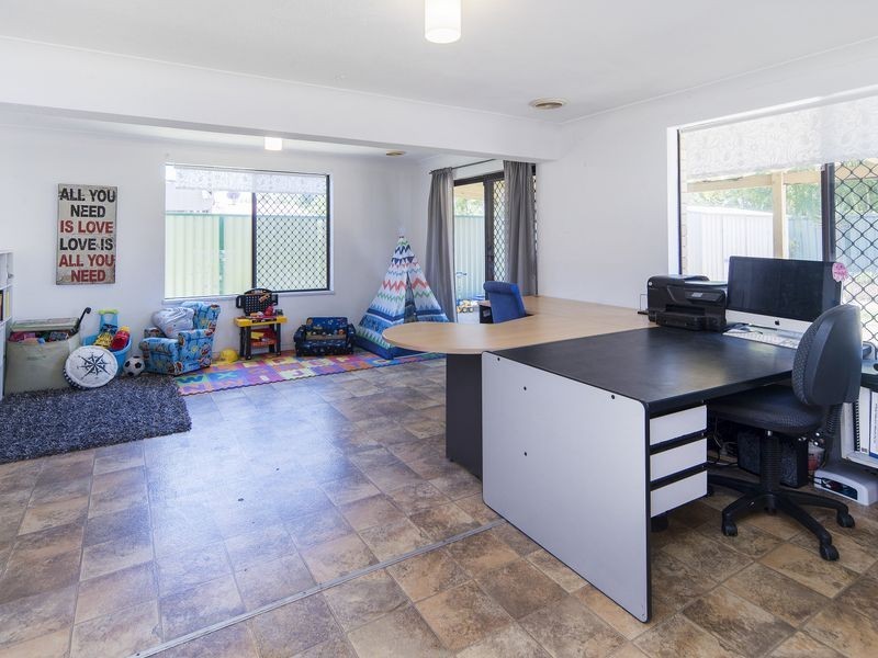 51 Jacaranda Avenue, Hollywell QLD 4216