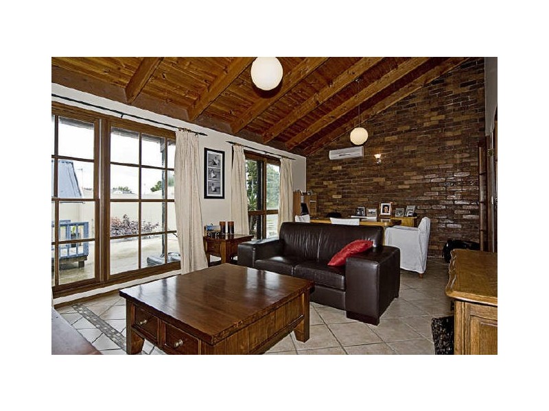 Paradise Point QLD 4216