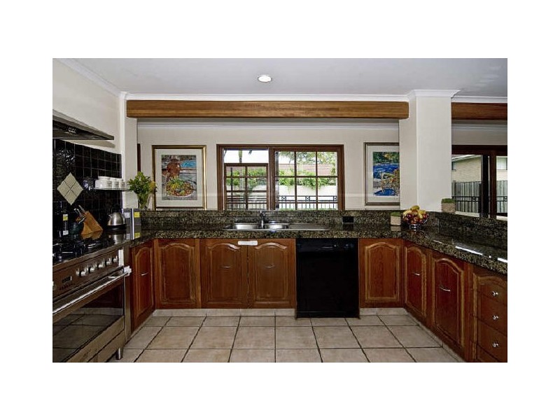 Paradise Point QLD 4216