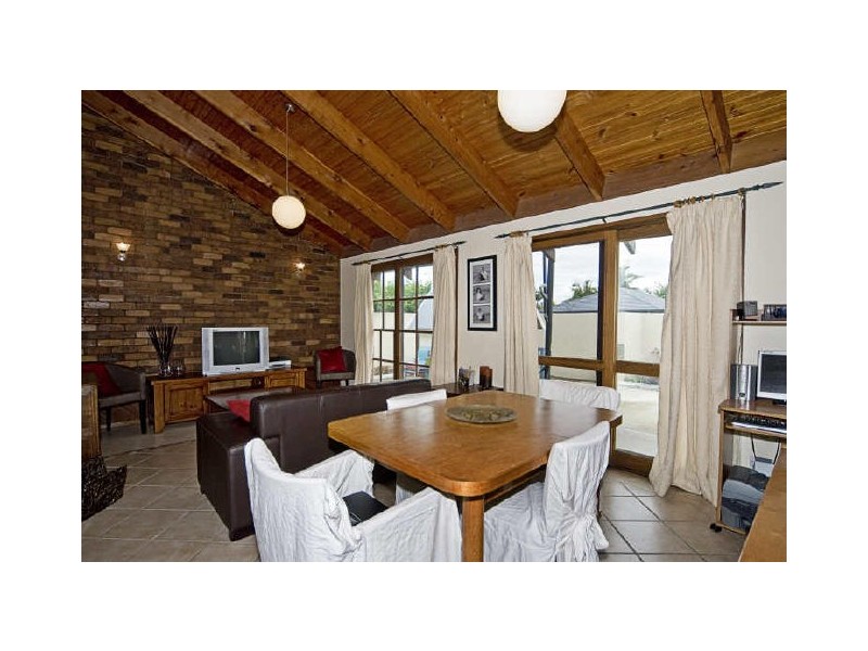 Paradise Point QLD 4216