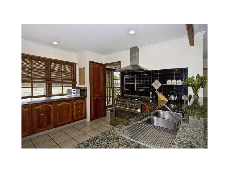 Paradise Point QLD 4216