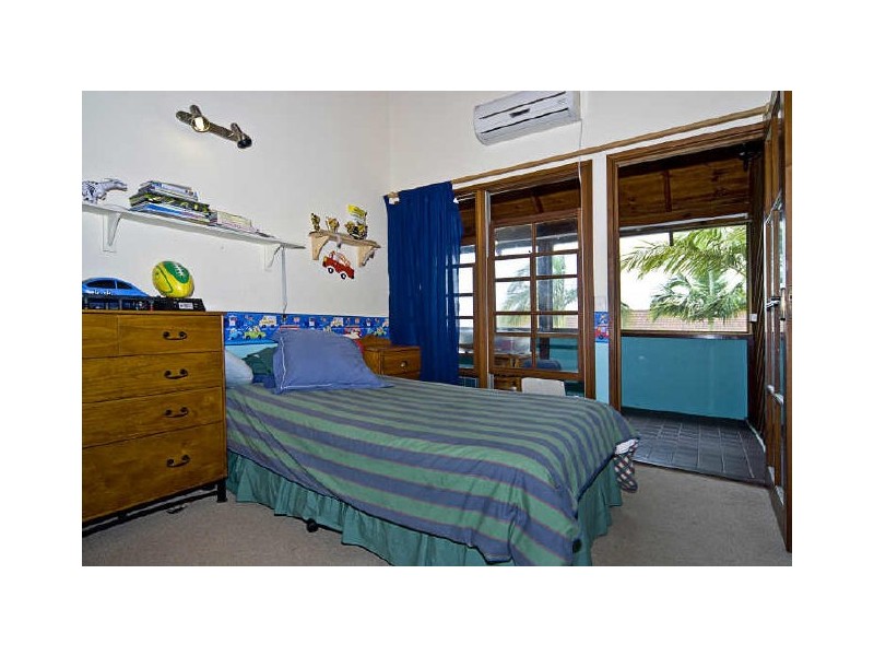 Paradise Point QLD 4216