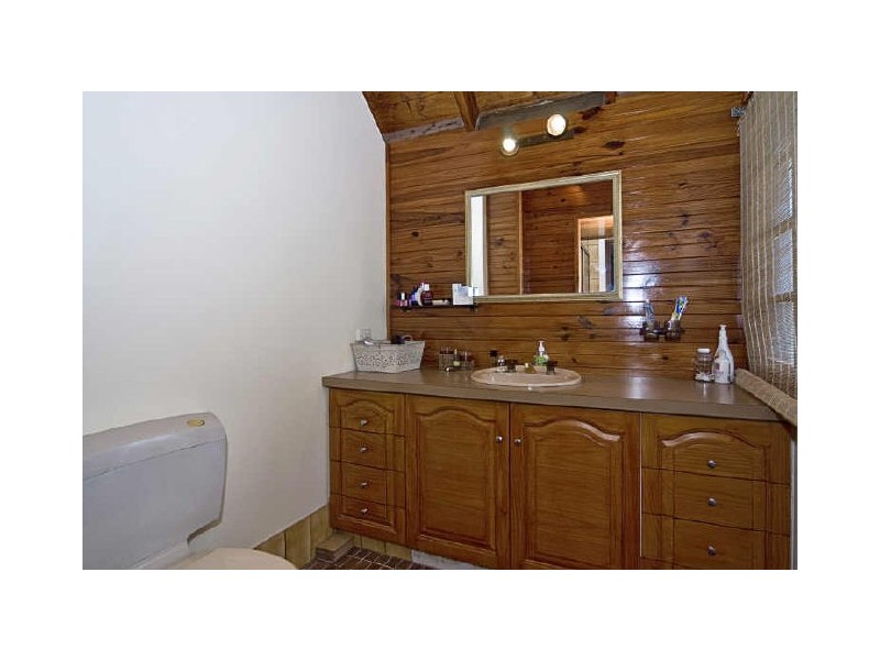 Paradise Point QLD 4216