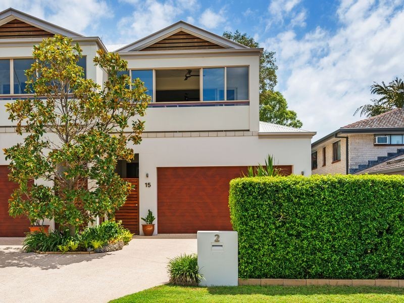 2/15 Errol Avenue, Paradise Point QLD 4216