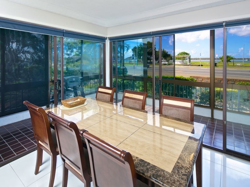 1/548 Marine Parade, Biggera Waters QLD 4216