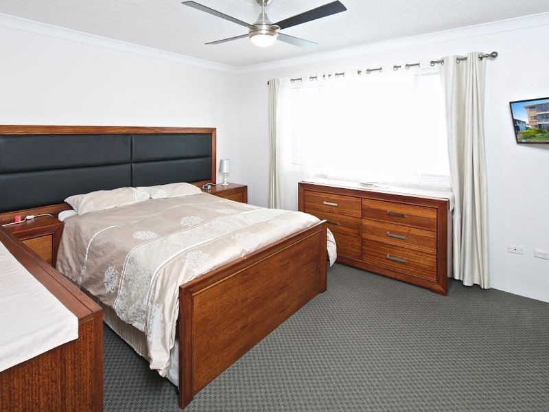 1/548 Marine Parade, Biggera Waters QLD 4216