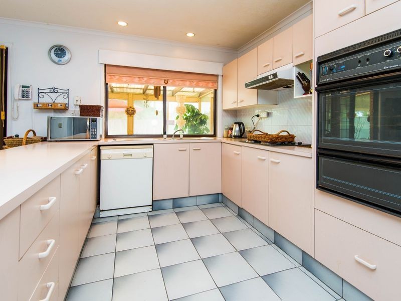 17 Rason Way, Coombabah QLD 4216