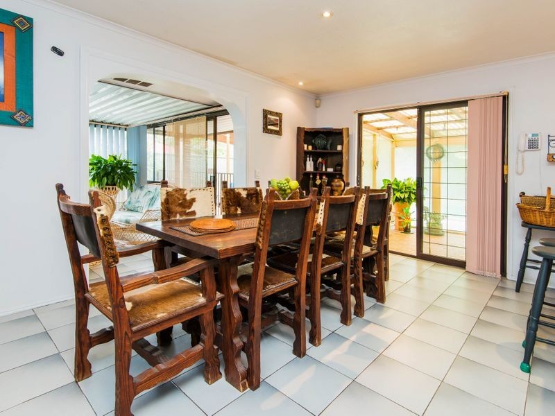 17 Rason Way, Coombabah QLD 4216