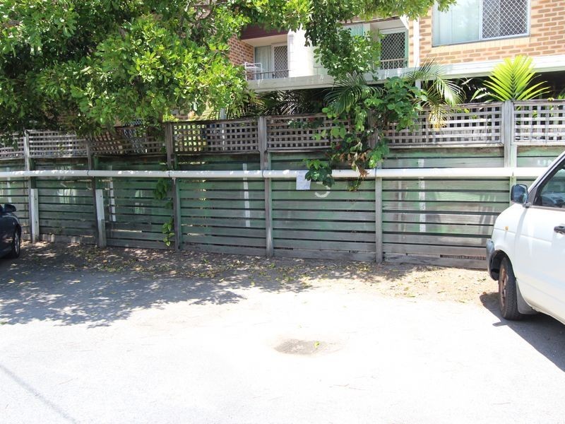 7/5-7 Proud Street, Labrador QLD 4215