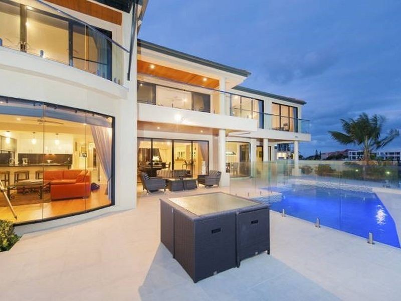 26 Brittanic Crescent, Sovereign Islands QLD 4216