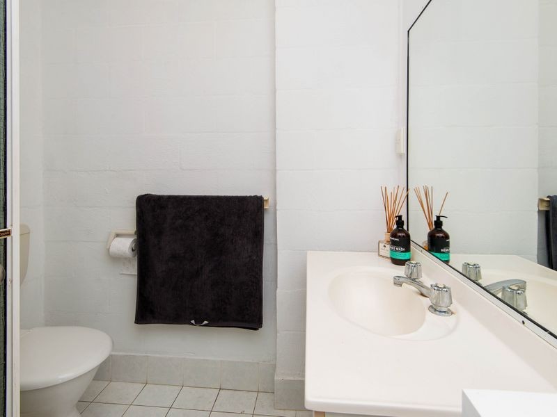 10/16-18 Abalone Avenue, Paradise Point QLD 4216