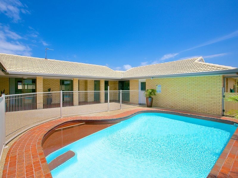 9 Hyacinth Avenue, Hollywell QLD 4216