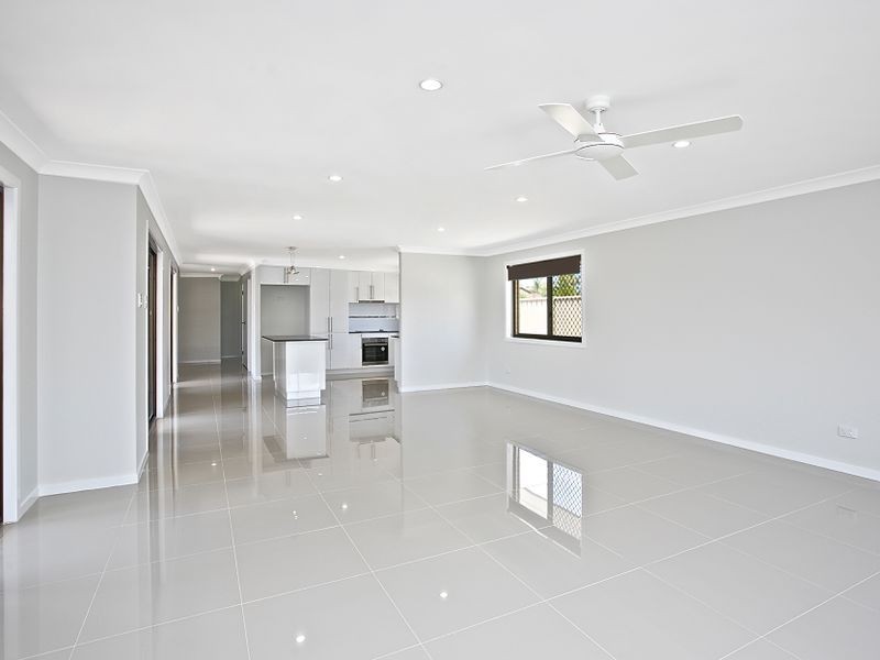 9 Hyacinth Avenue, Hollywell QLD 4216