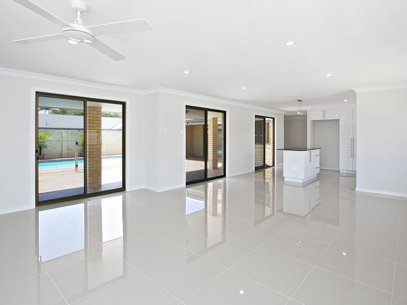 9 Hyacinth Avenue, Hollywell QLD 4216