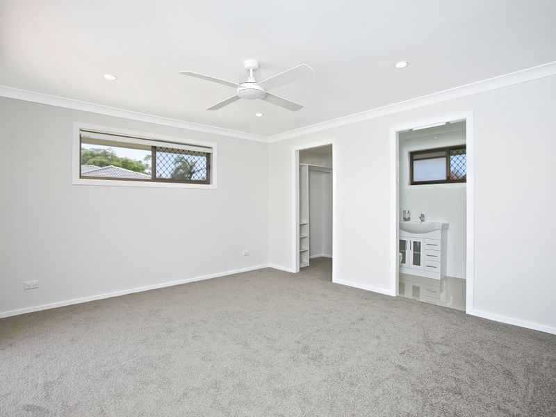 9 Hyacinth Avenue, Hollywell QLD 4216