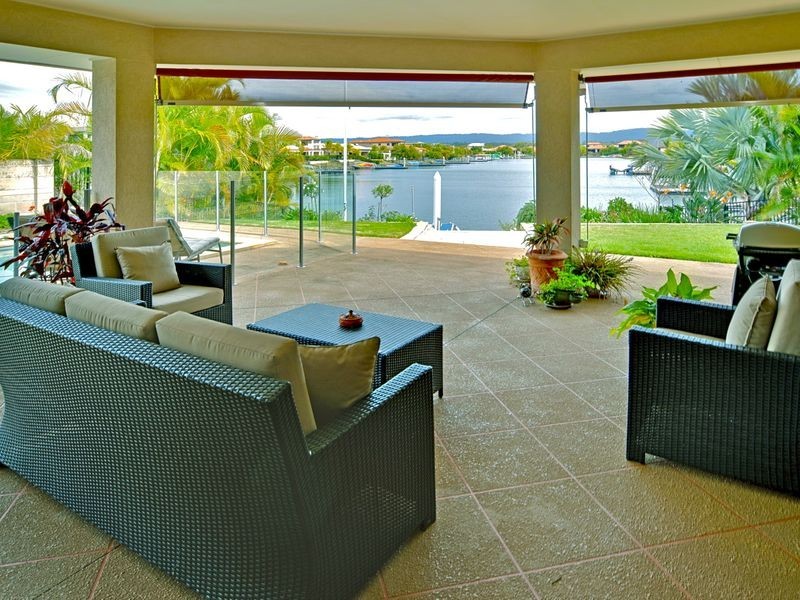 28 John Dalley Drive, Helensvale QLD 4212