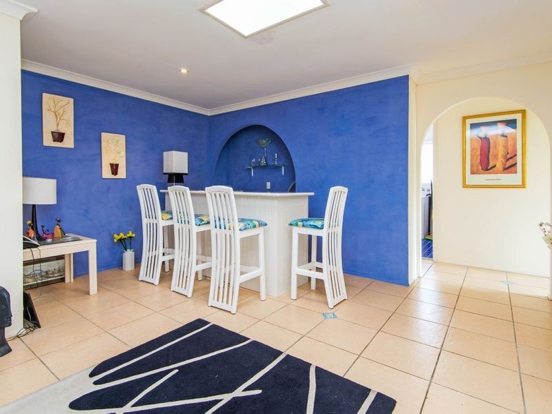 8 Eacham Avenue, Coombabah QLD 4216