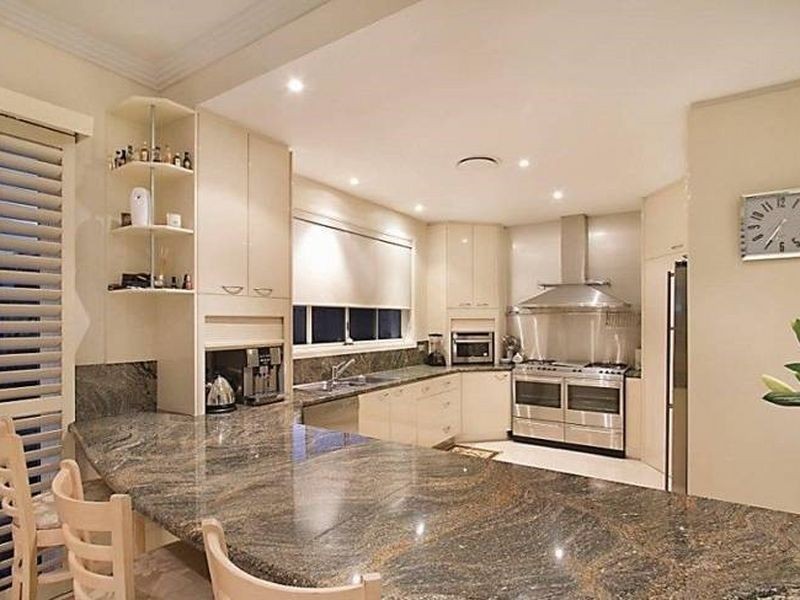 Sovereign Islands QLD 4216