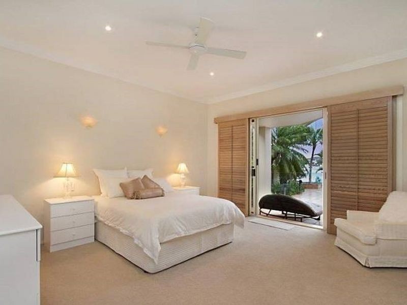 Sovereign Islands QLD 4216