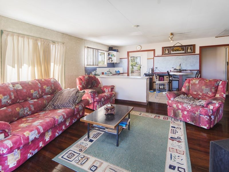 53 Bruce Avenue, Paradise Point QLD 4216