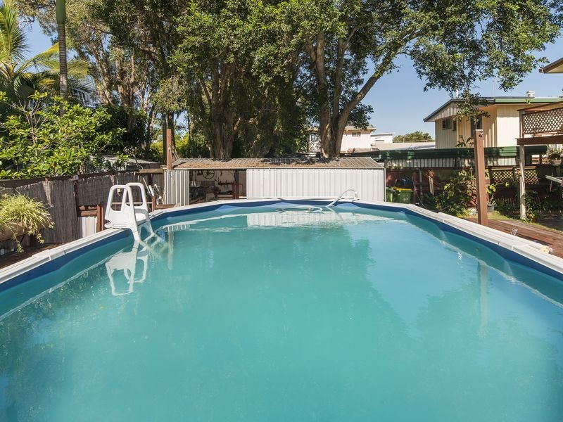 53 Bruce Avenue, Paradise Point QLD 4216