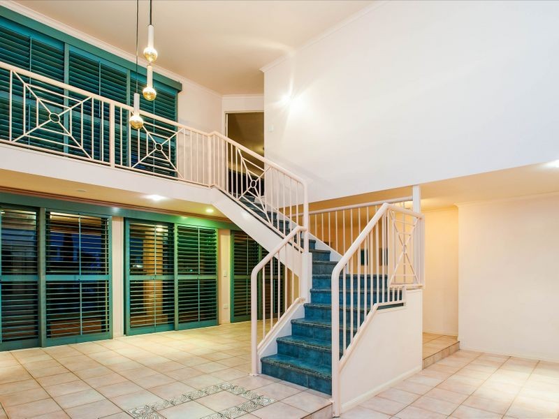 11 Drysdale Place, Paradise Point QLD 4216