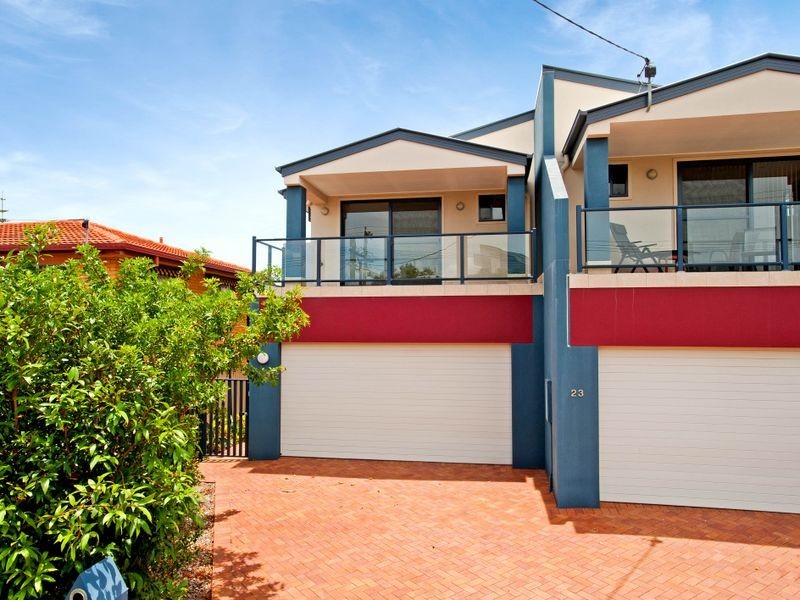 23B Eider Avenue, Paradise Point QLD 4216