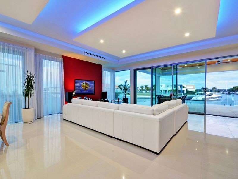 Sovereign Islands QLD 4216