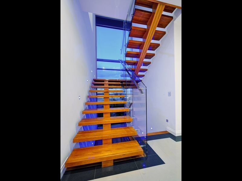 Sovereign Islands QLD 4216