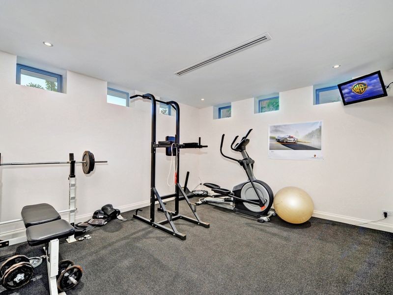 Sovereign Islands QLD 4216