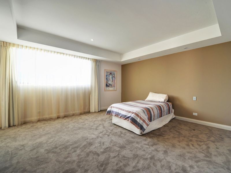 Sovereign Islands QLD 4216