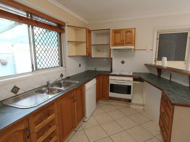 19 Turana Street, Coombabah QLD 4216