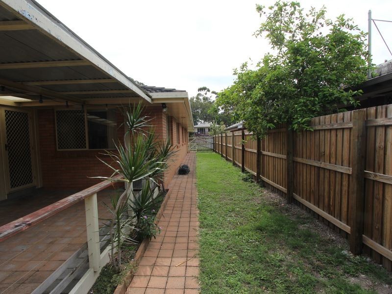 19 Turana Street, Coombabah QLD 4216