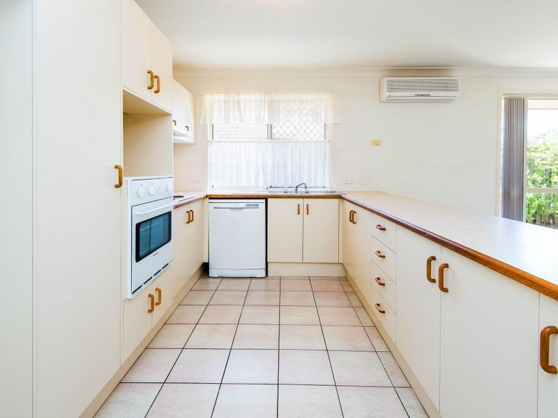 73 Numbat Court East, Coombabah QLD 4216