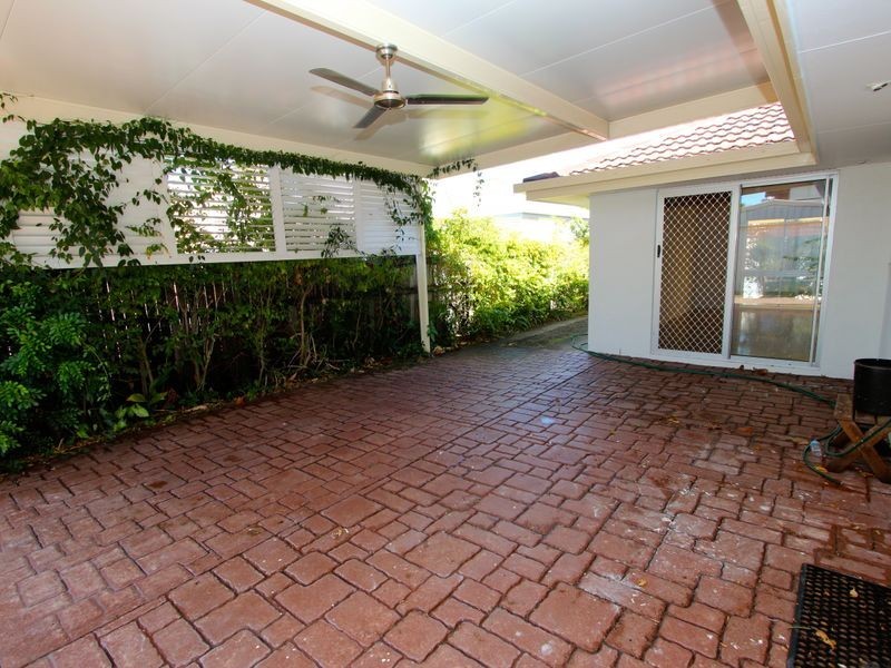 3 Abalone Avenue, Paradise Point QLD 4216