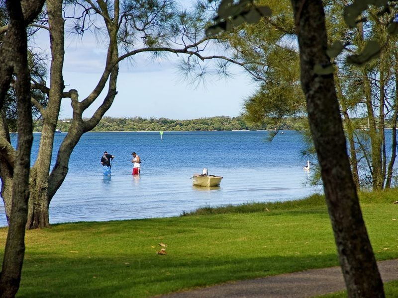 3 Abalone Avenue, Paradise Point QLD 4216